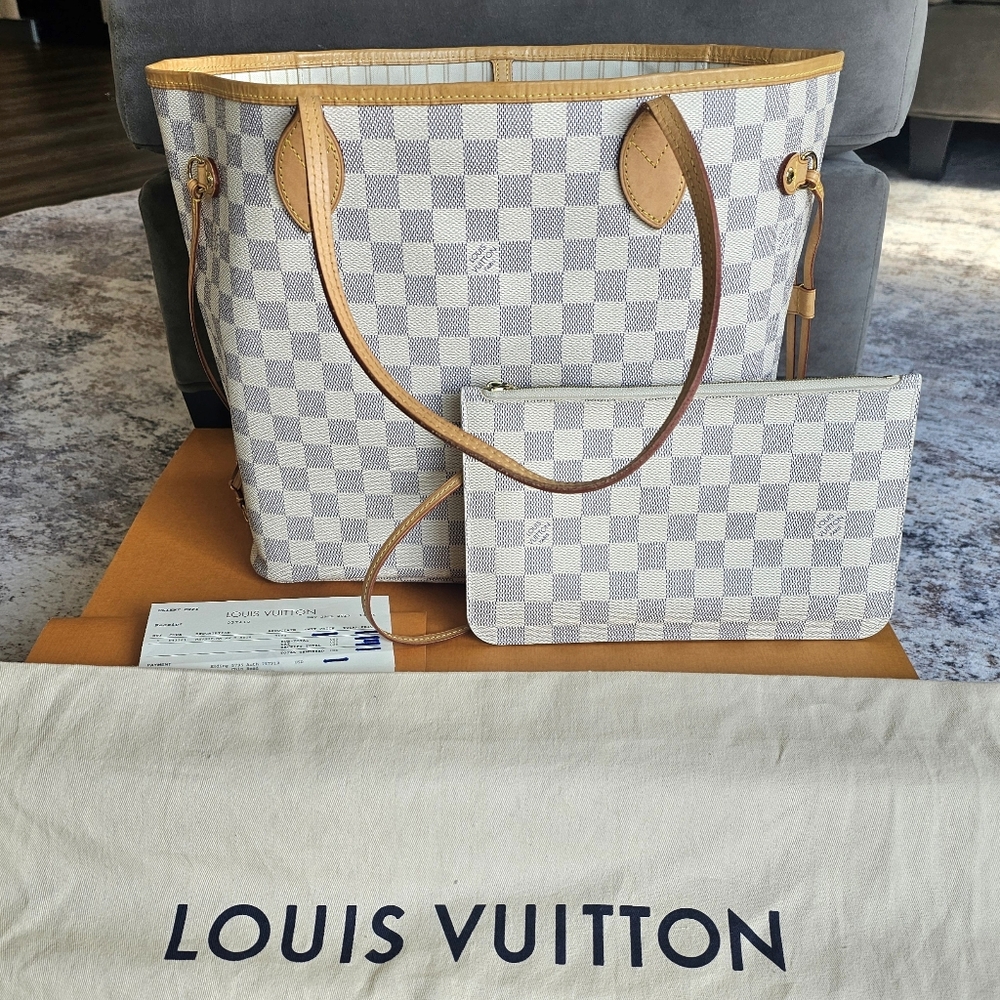 Louis Vuitton Neverfull MM Azur Tote w/Clutch
